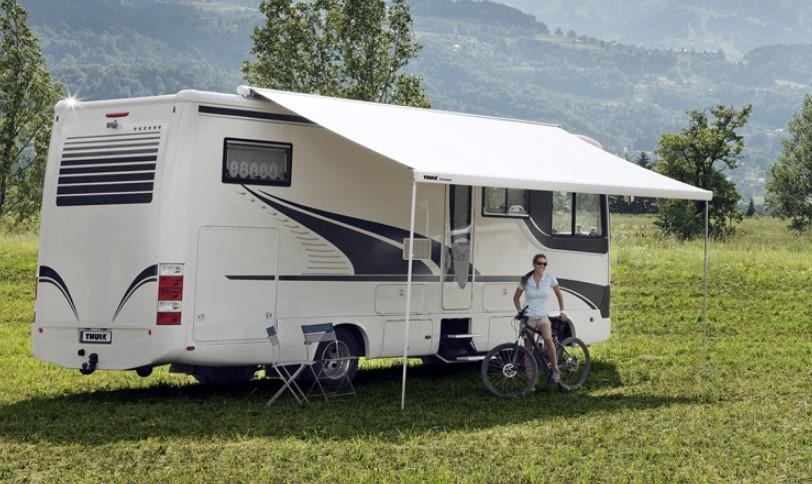 Thule Omnistor 9200 eloxiert 5 x 3 m Saphir-Blau